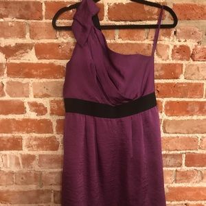 One shoulder purple dress